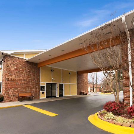 Super 8 By Wyndham Charlotte University Экстерьер фото
