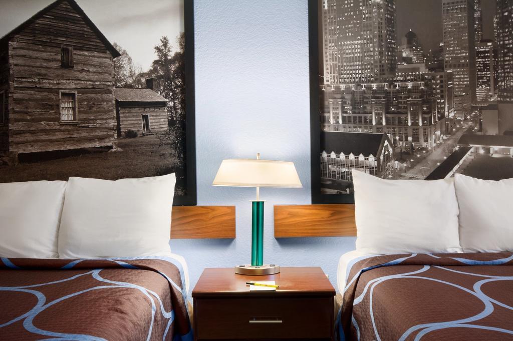 Super 8 By Wyndham Charlotte University Номер фото